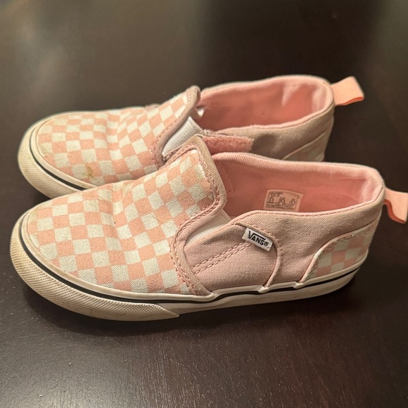 Vans Kids Checkered Pink Slip-On Sneakers - Picture 1 of 6